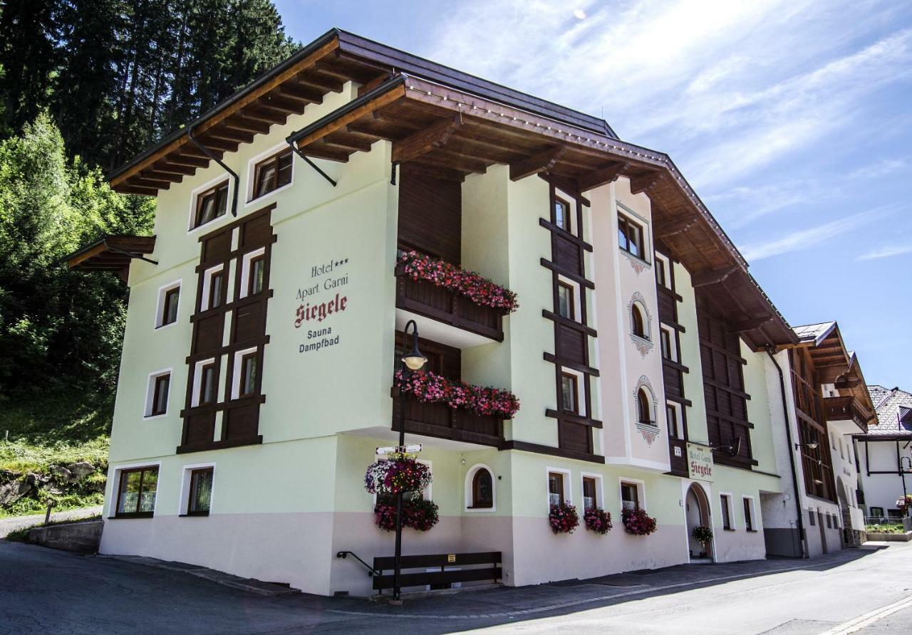 אישגל Hotel Garni Siegele - Inklusive Silvretta-Card Premium מראה חיצוני תמונה